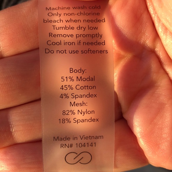 CALIA by Carrie Underwood, Black Top, sz M - Picture 4 of 4